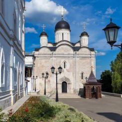 Экскурсия по Серпухову с посещением Высоцкого монастыря и Владычного монастыря. Приглашаем освятить куличи 