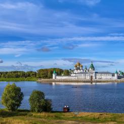 Выходные на Волге: Лучшие музеи Костромы, Великолепный Ярославль и волшебный Плёс с теплоходной прогулкой (3 дня)