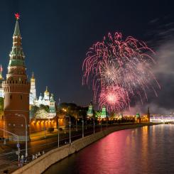  МИНИ - КРУИЗ по Москве-реке: экскурсия, дискотека, анимация для  детей + салют